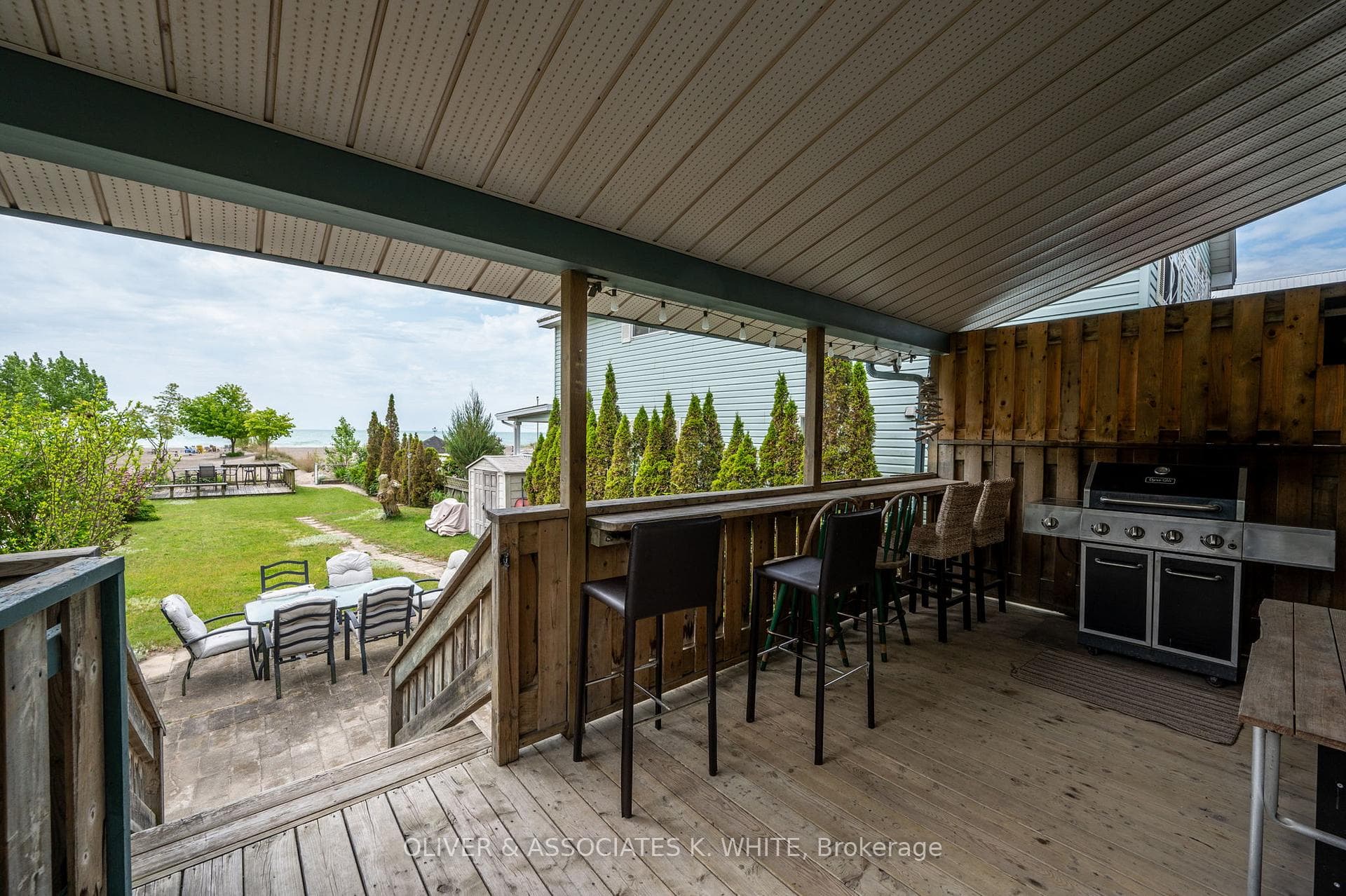402 Edith Cavell Boulevard photo 26