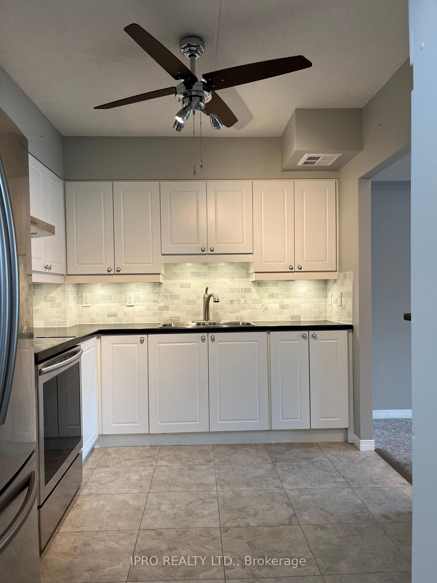 137 Martin Street Unit 307 photo 4