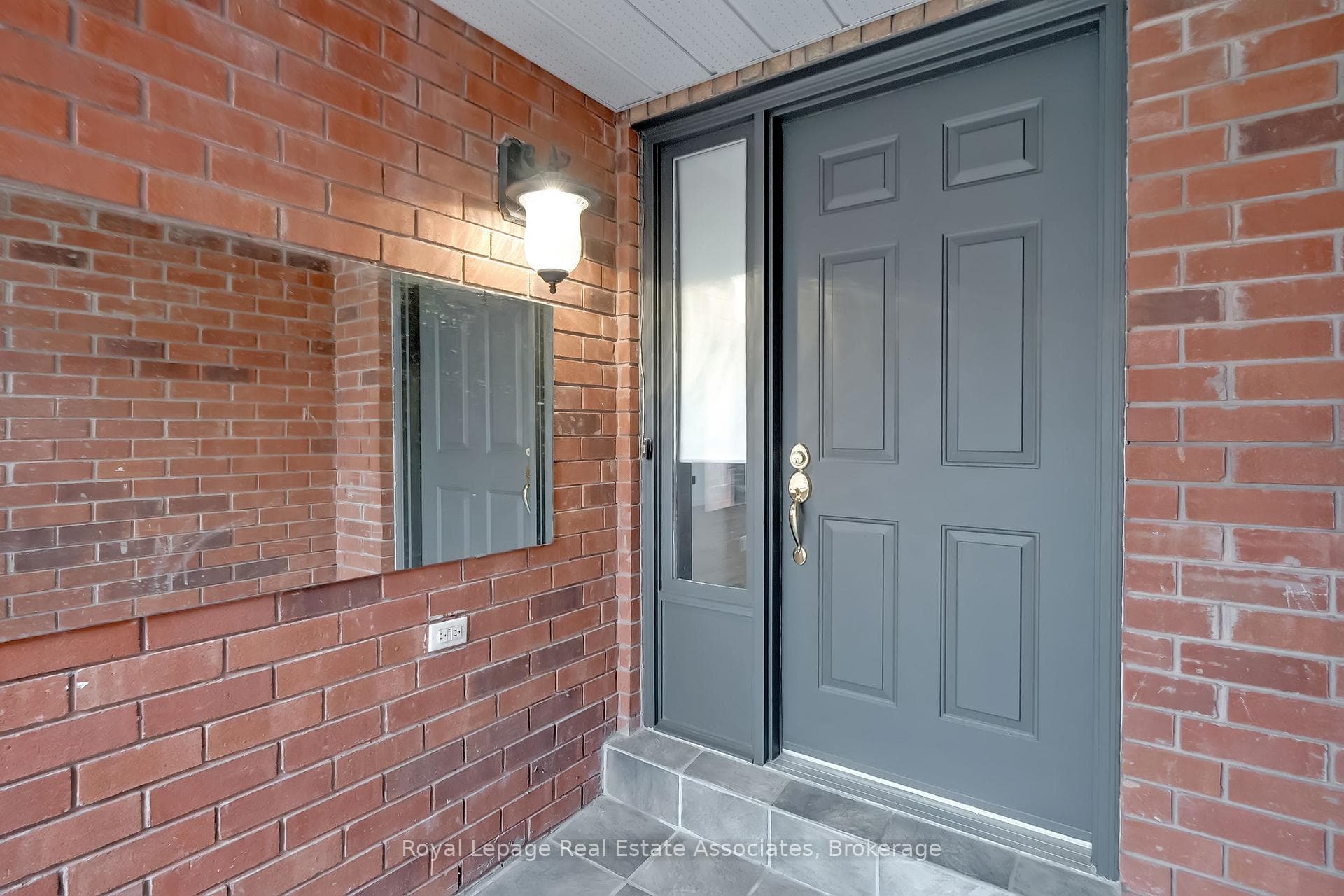 43 Corkett Drive photo 3