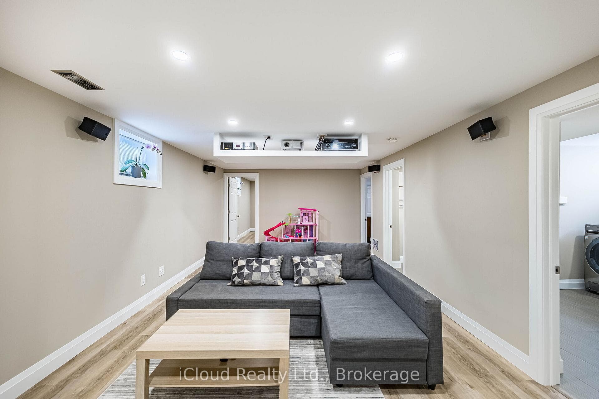 1195 Stanley Drive photo 28