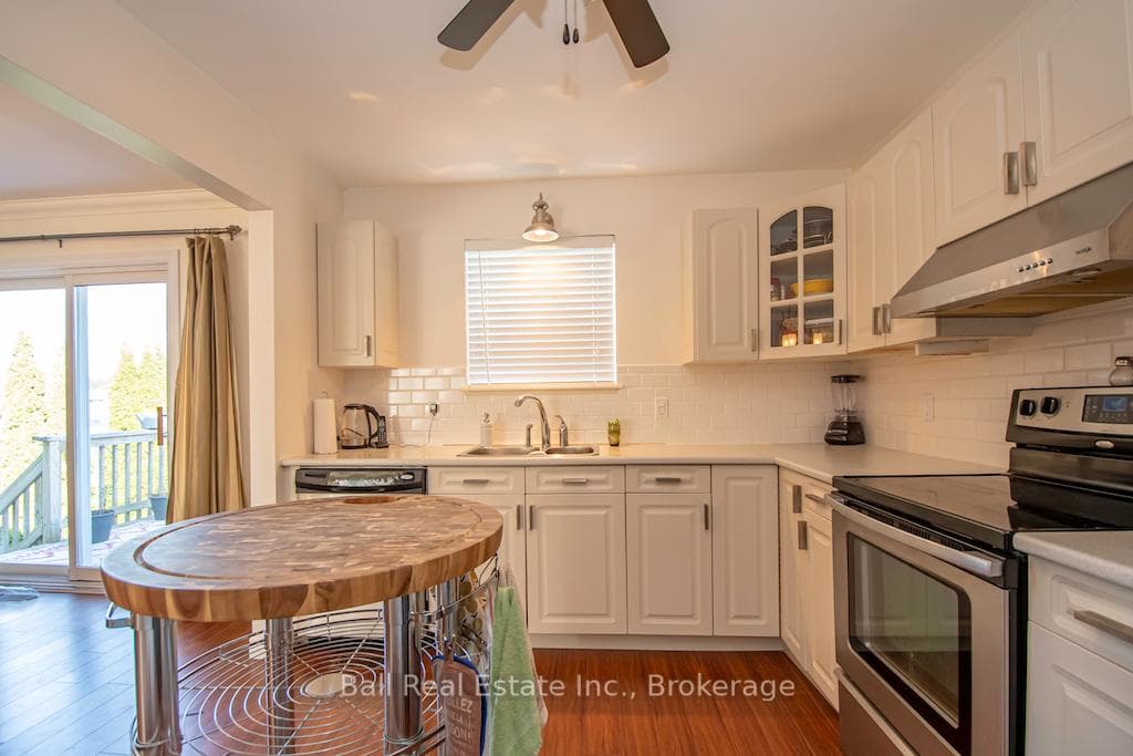 77 Water Street photo 11