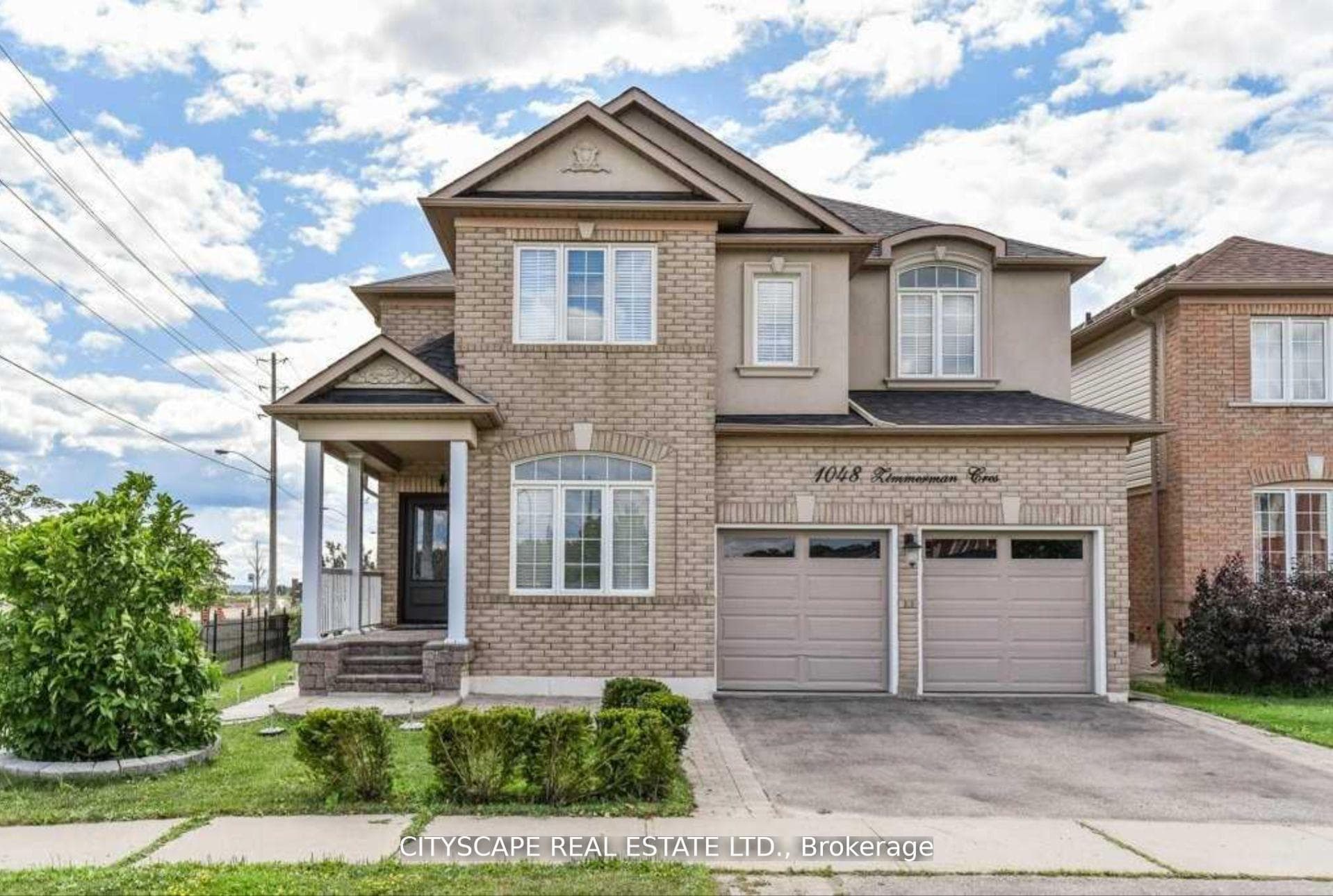 1048 Zimmerman Crescent photo 1