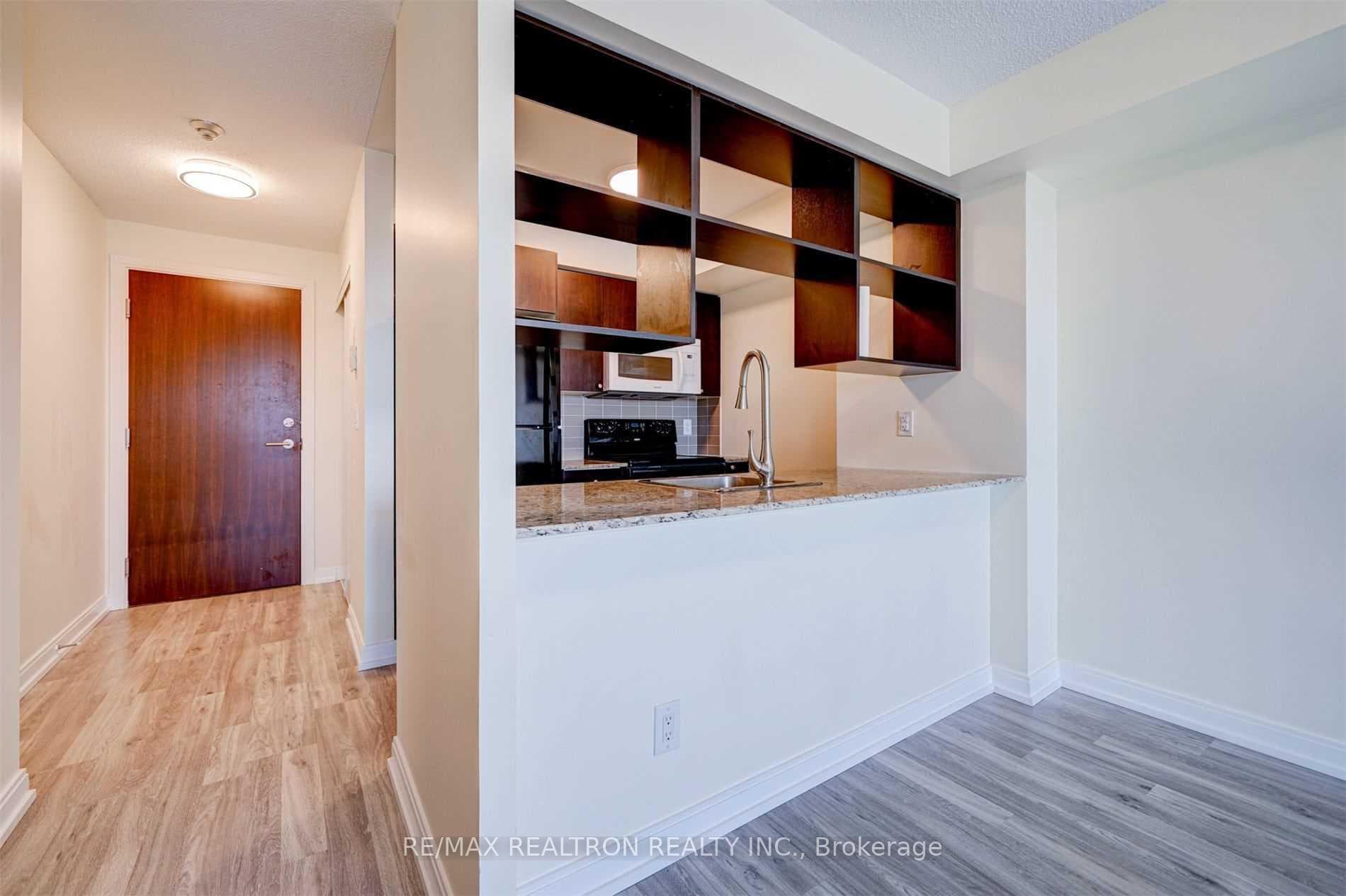 151 Village Green Square Unit 2410 photo 9