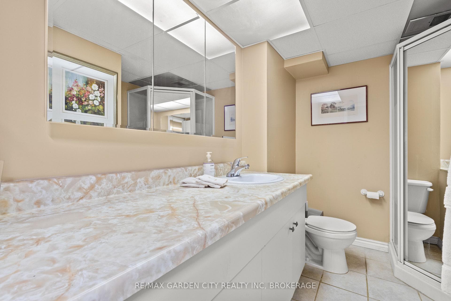 30 St. Lawrence Drive photo 23