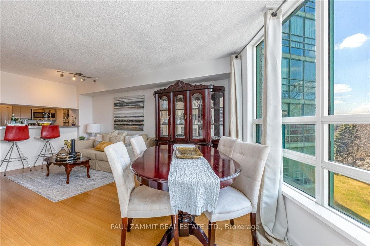 7805 Bayview Avenue Unit 526 photo 12