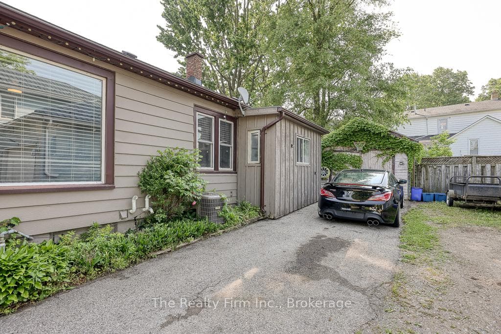 132 Charles Street photo 7