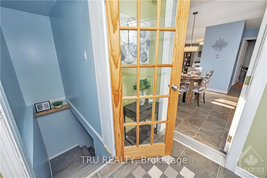 557 BOLT Street photo 18