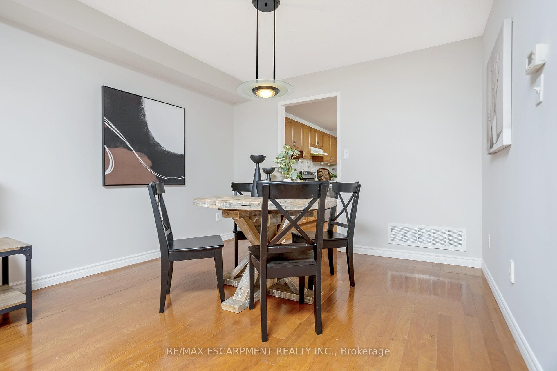 151 Academy Place photo 10