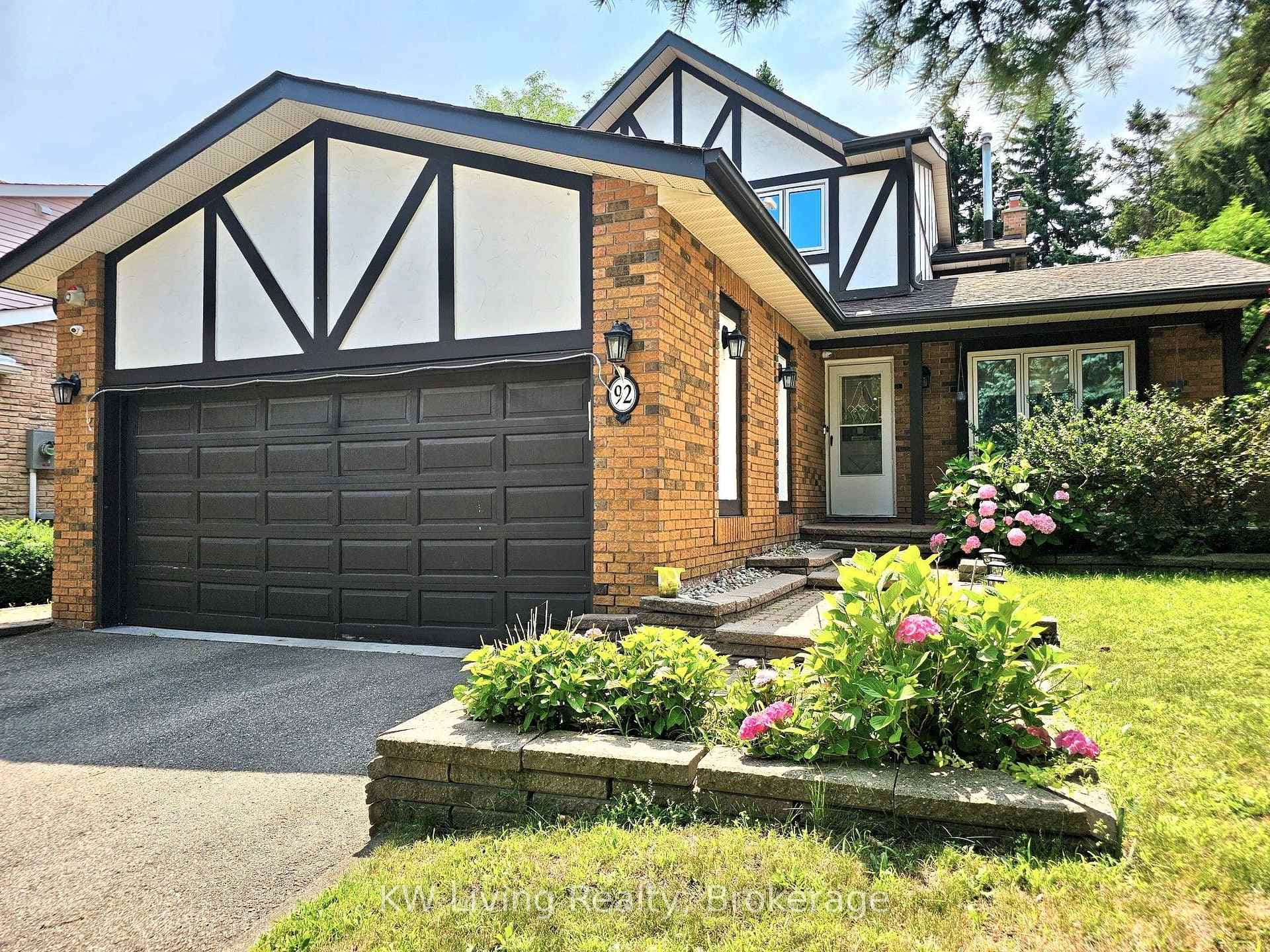 92 Breckonwood Crescent photo 1