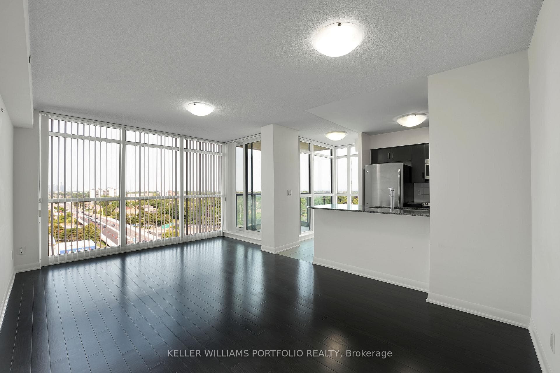 215 Sherway Gardens Road Unit 1102 photo 3