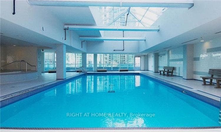 18 Yonge Street Unit 1514 photo 1