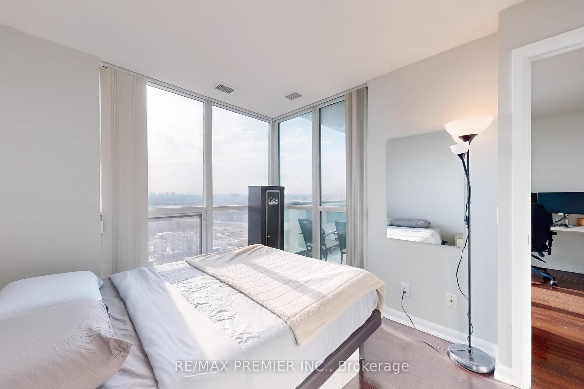 225 Sherway Gardens Road Unit 3110 photo 16