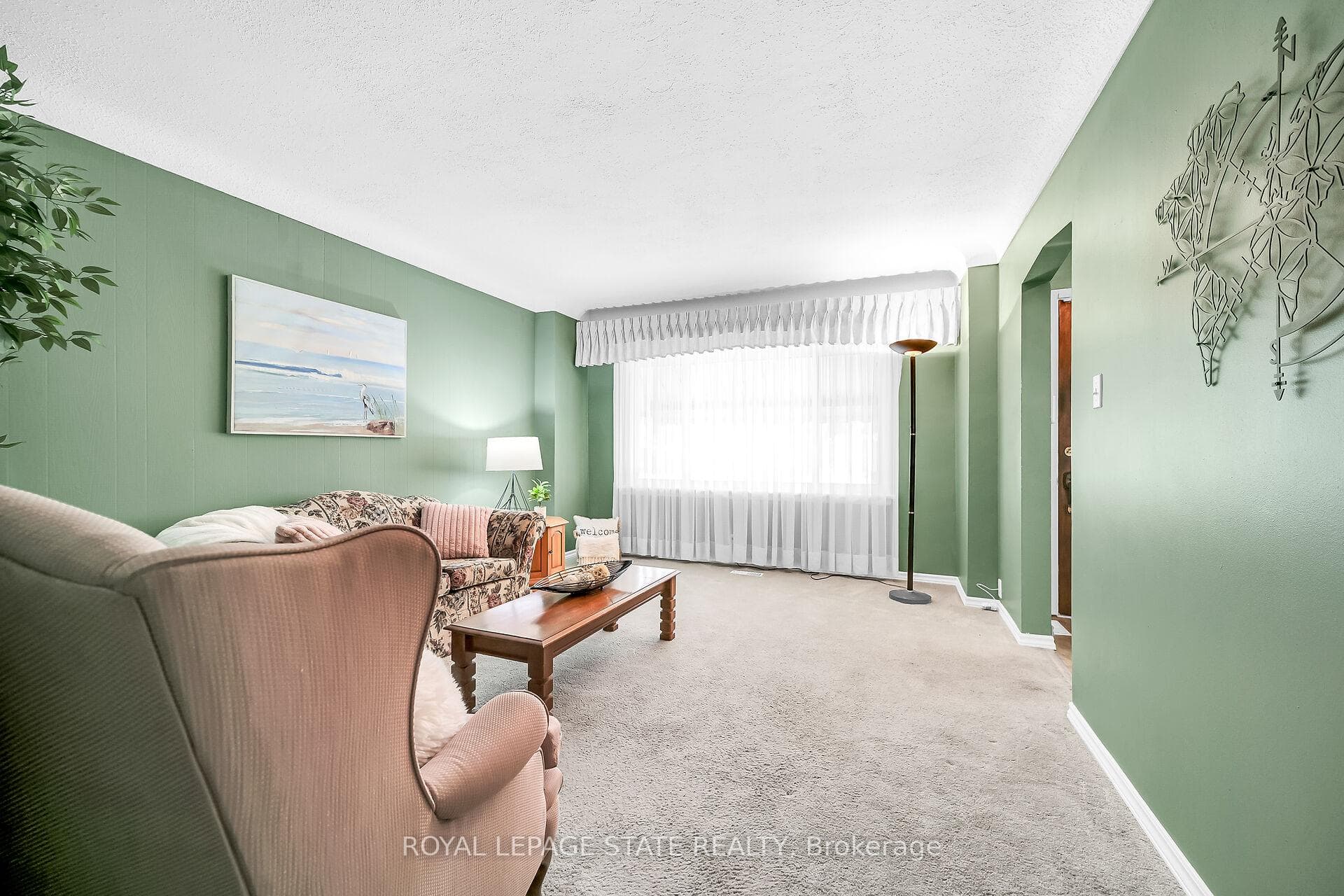 646 Upper Sherman Avenue photo 7