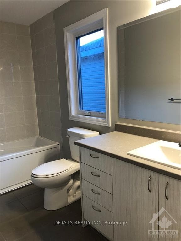 620 DECOEUR Drive photo 16