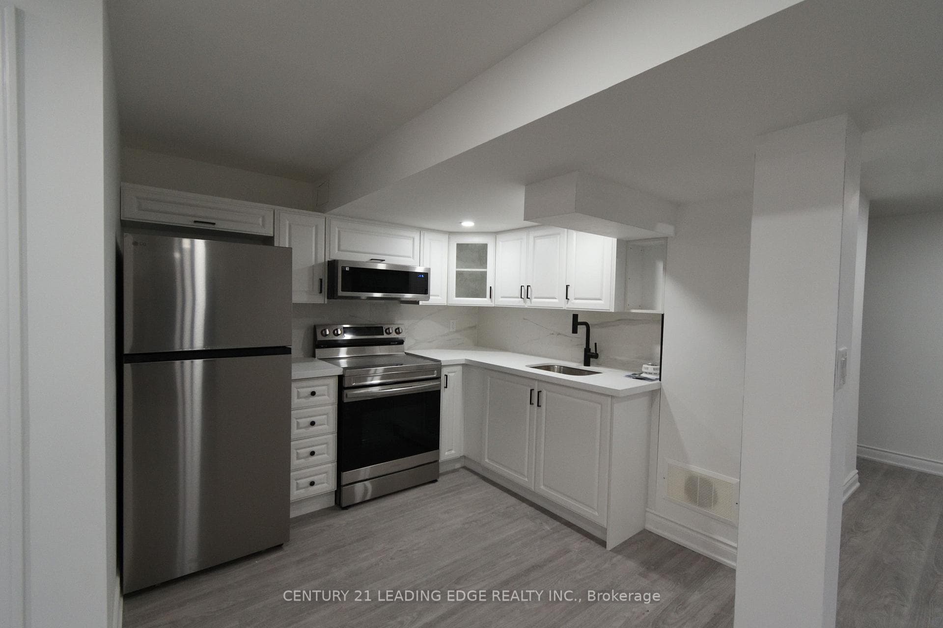 45 Lofthouse Drive photo 5