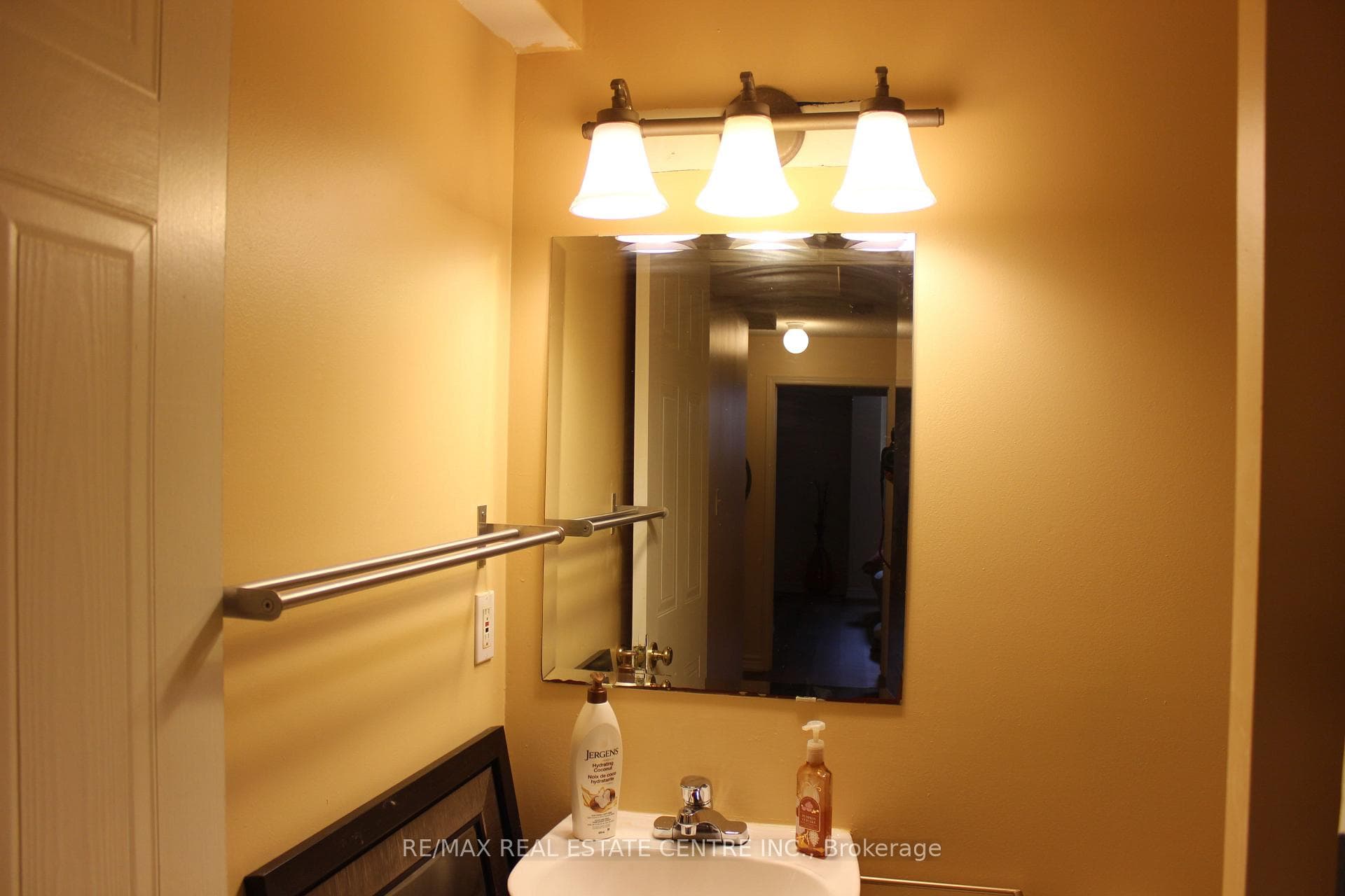 66 RODGERS Road Unit 41 photo 27