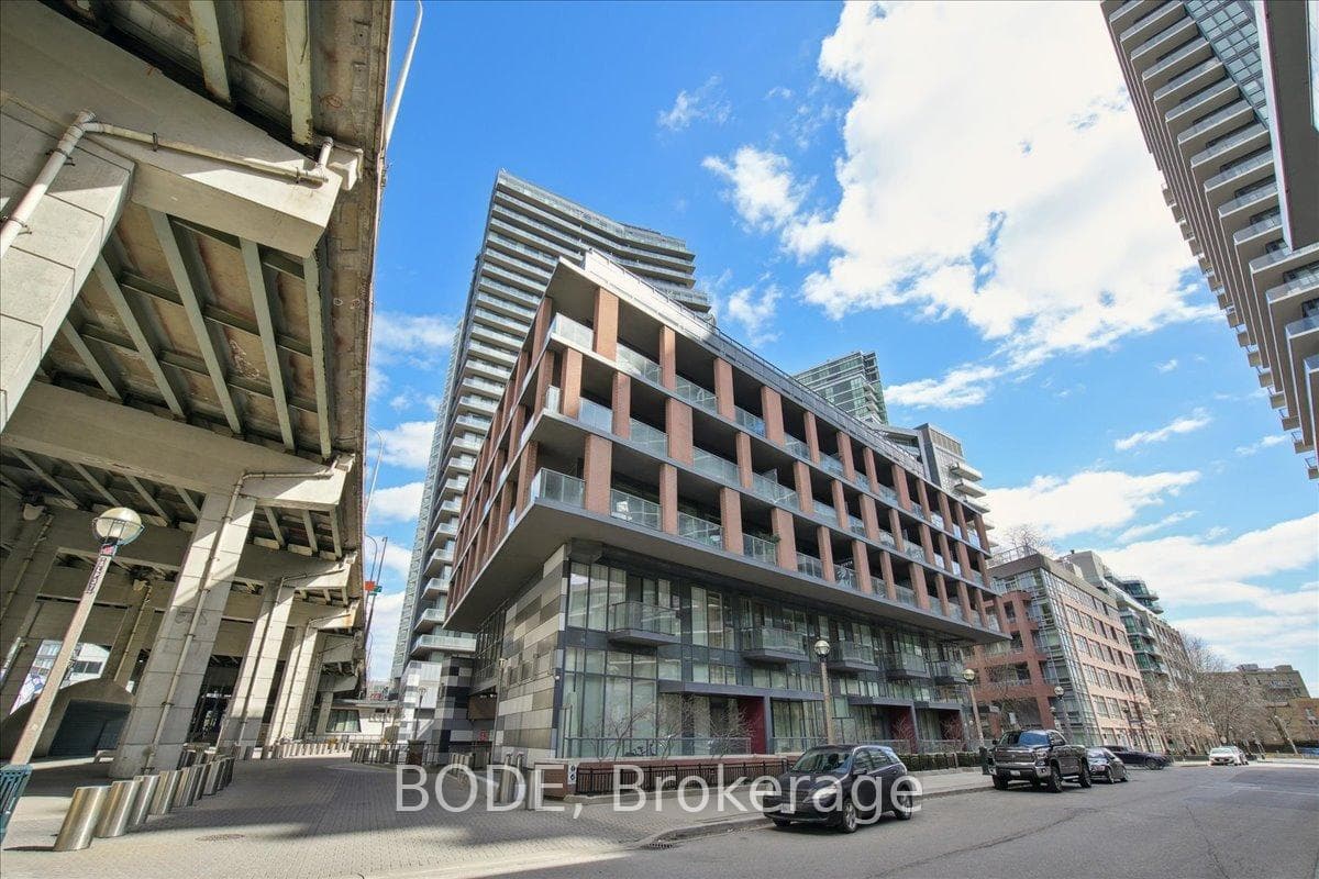 20 Bruyeres Mews Unit 328 photo 2