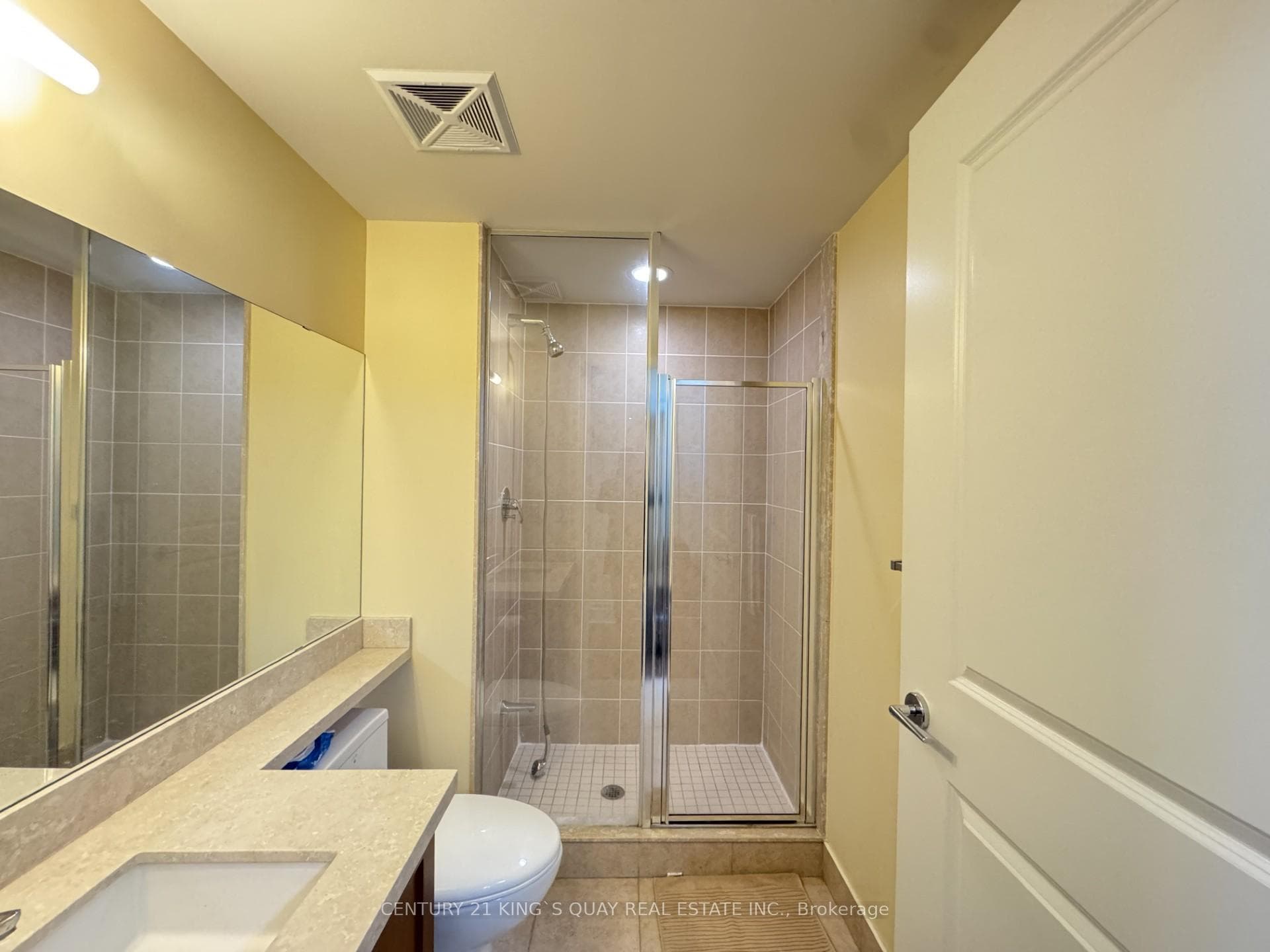 57 Upper Duke Crescent Unit 208 photo 19