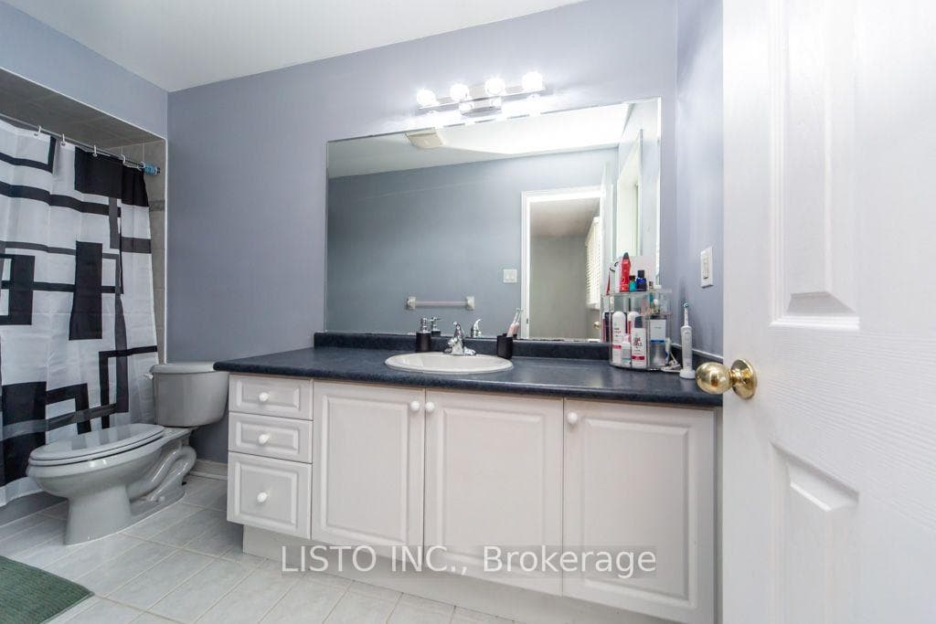 7115 Rexwood Road Unit 46 photo 28