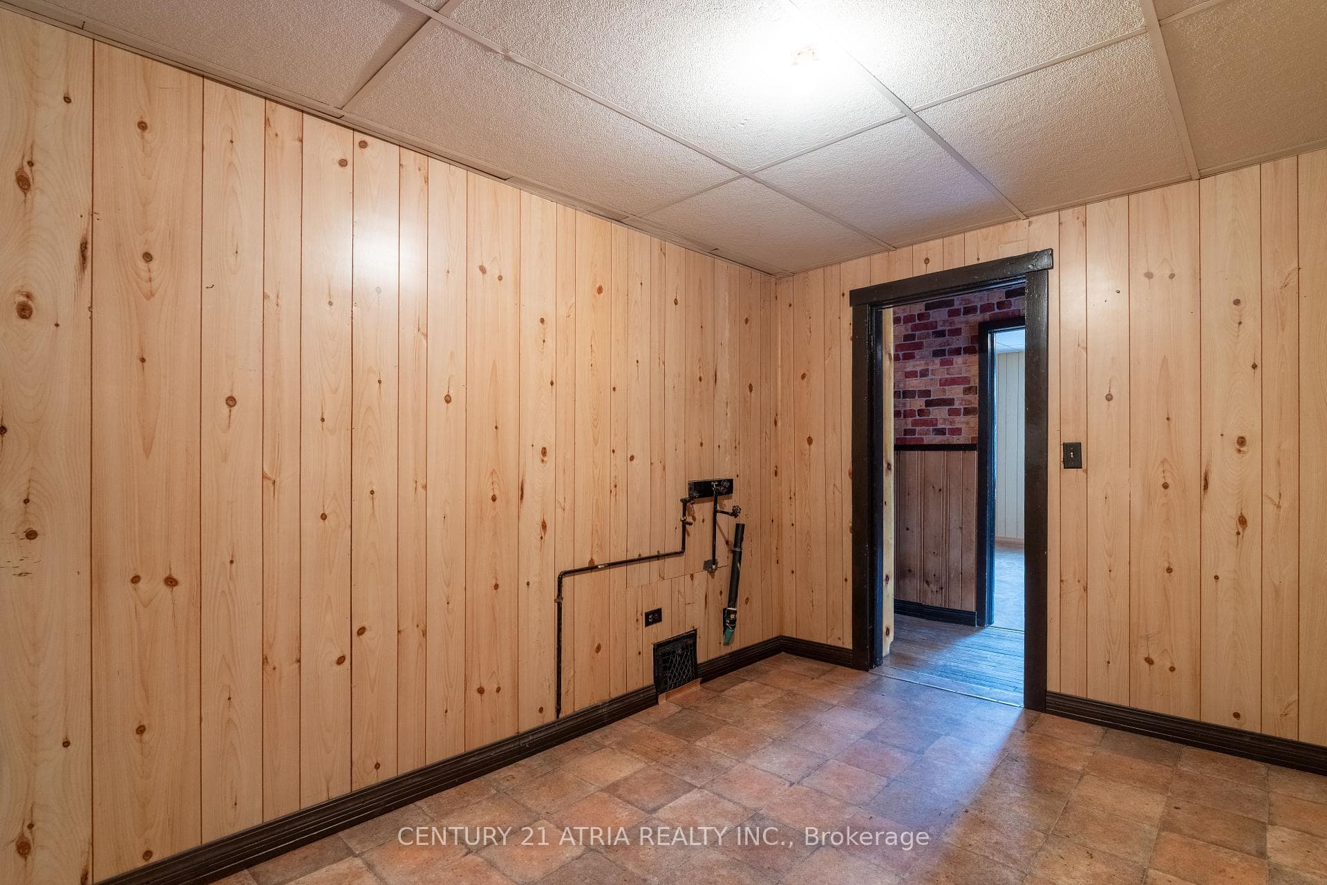 205 Imperial Street photo 22