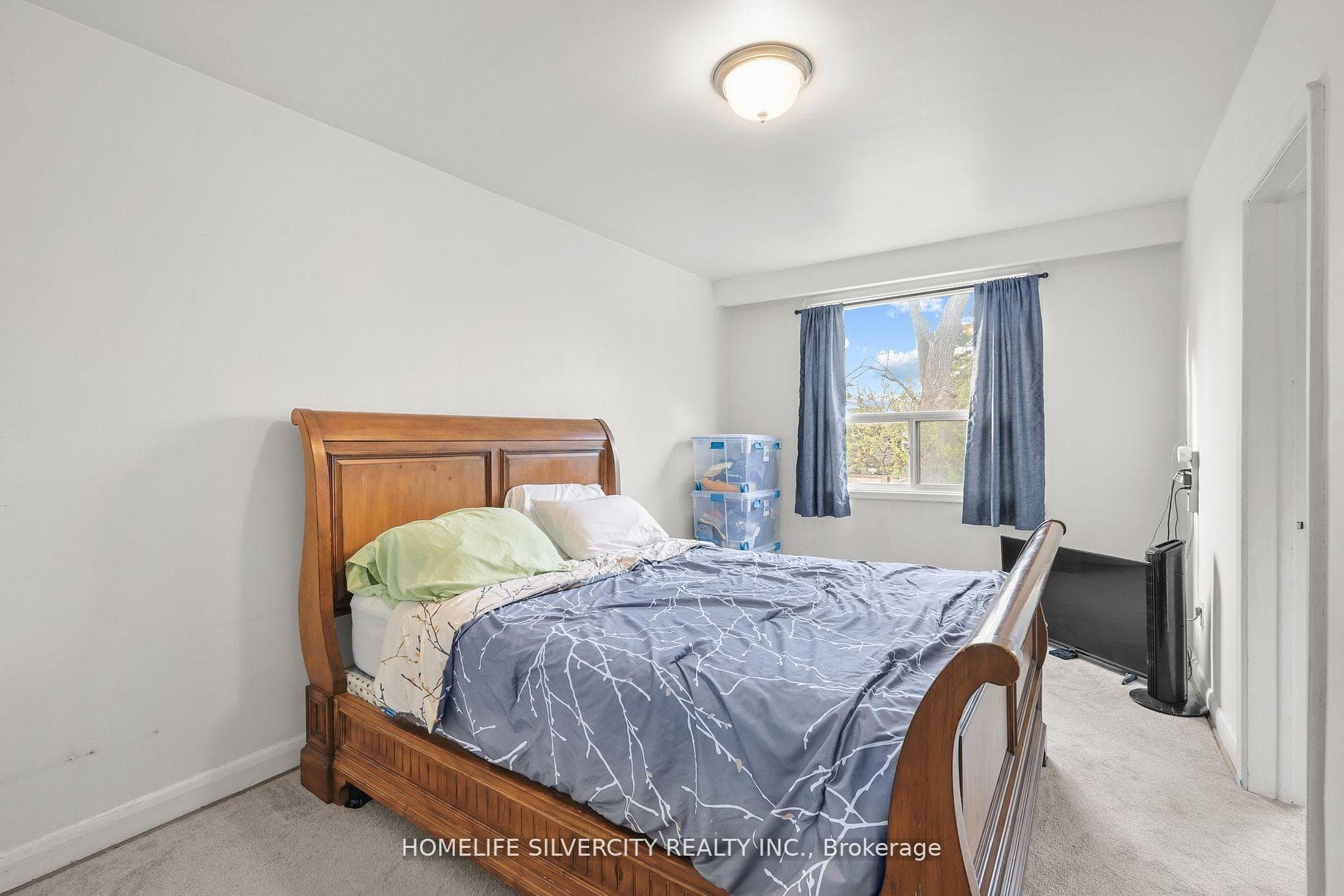 430 Ridelle Avenue photo 8