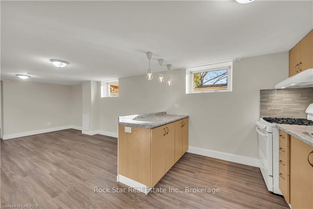 36 FERRARA Street Unit B photo 9