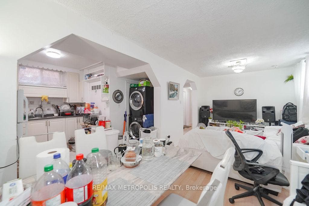 575 Bellamy Road photo 19
