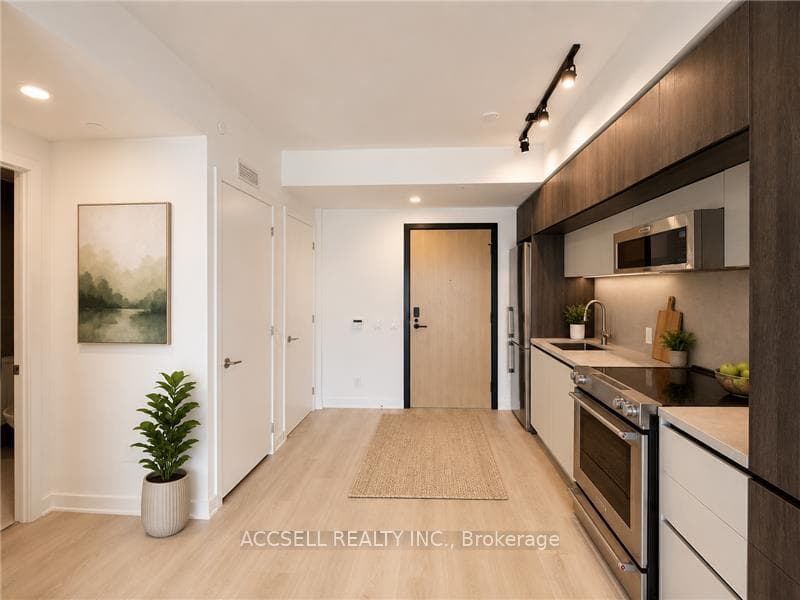 185 Millway Avenue Unit W2101 photo 3