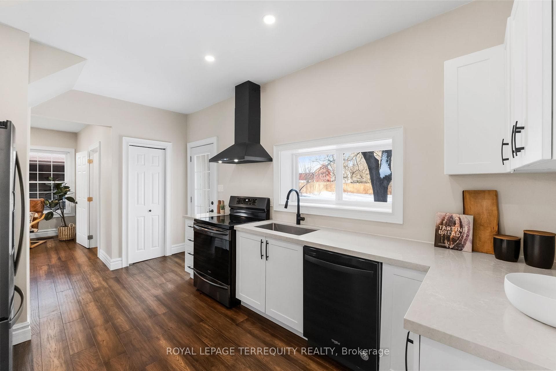 49 Doxsee Avenue photo 8