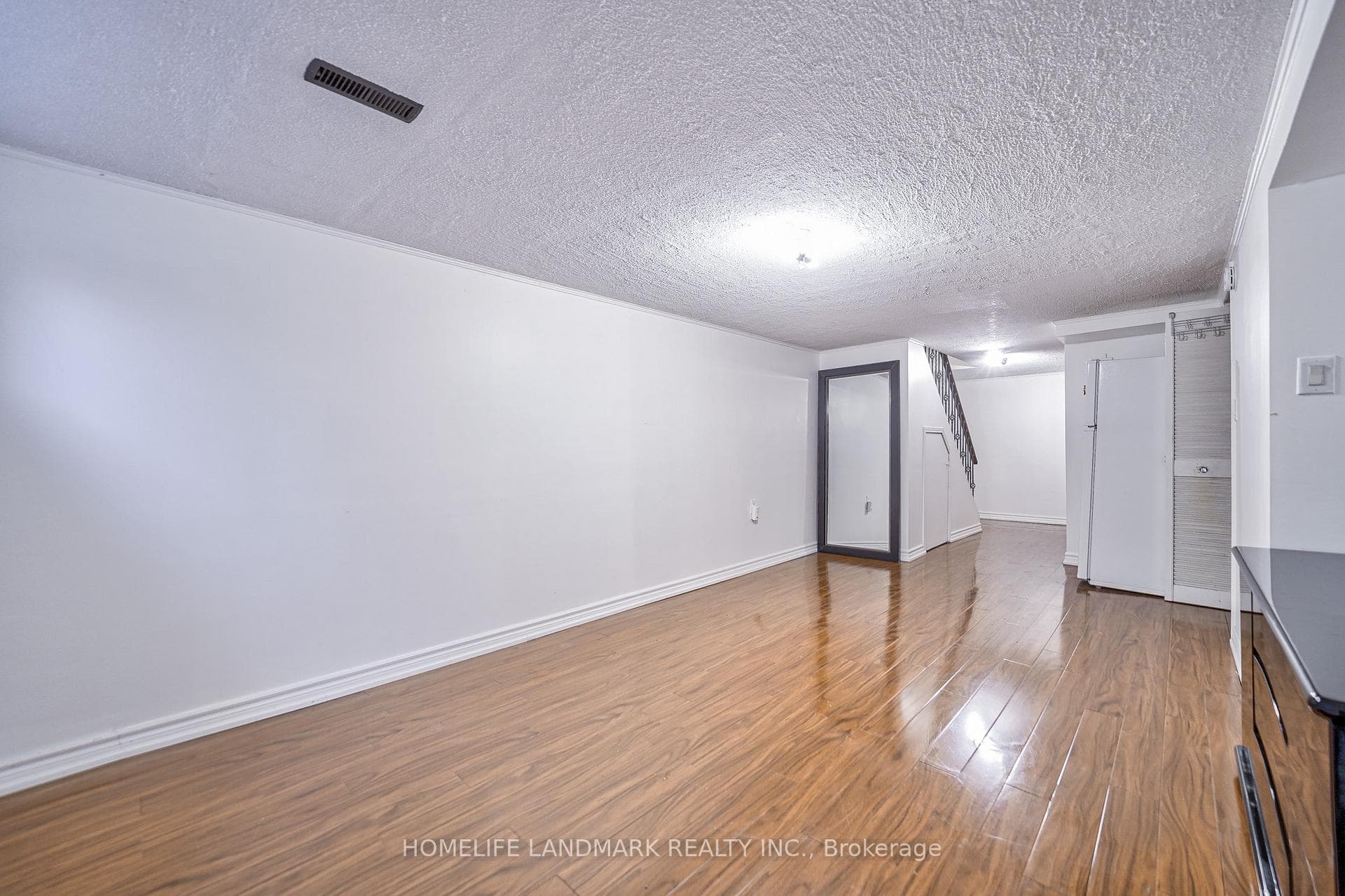 215 Mississauga Valley Boulevard Unit 113 photo 34