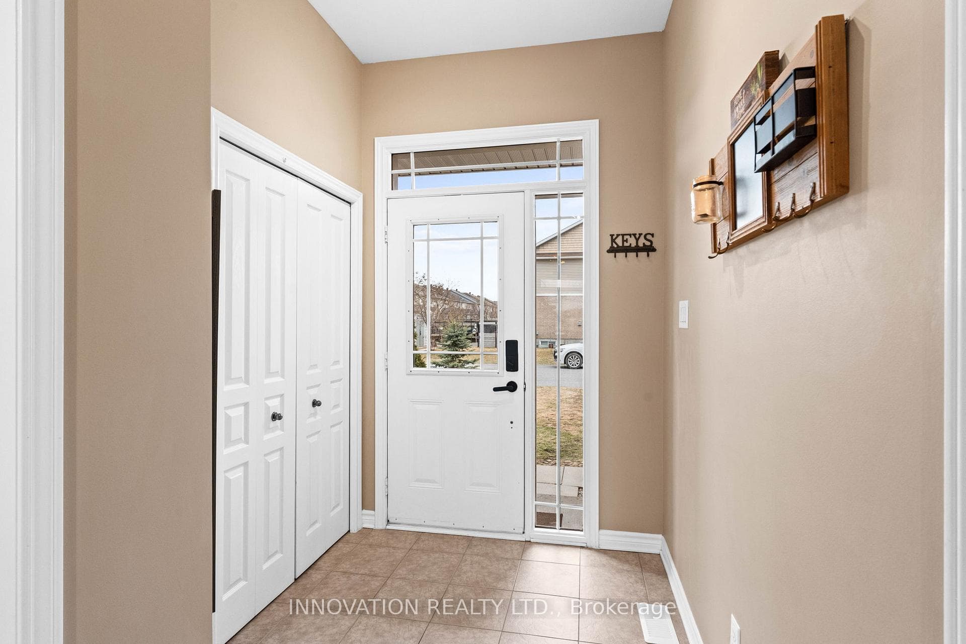 429 Celtic Ridge Crescent photo 3