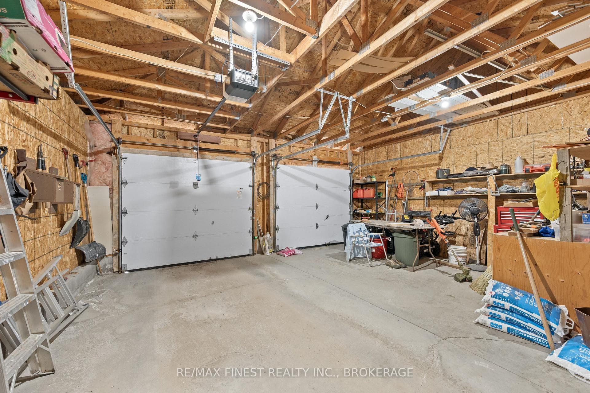 245 Pleasant Drive photo 33
