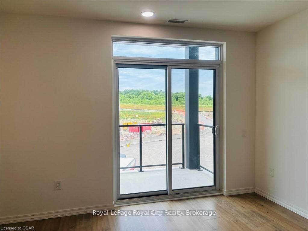 181 Elmira Road Unit 311B photo 9