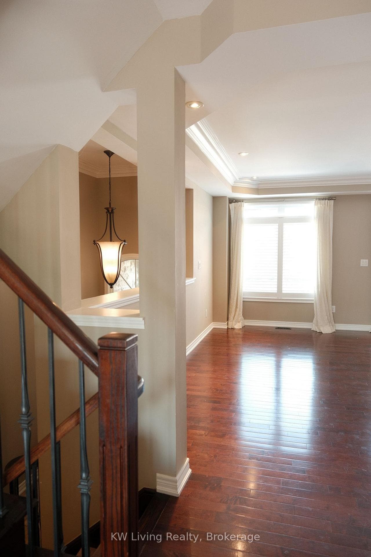 120 Chapman Court photo 18