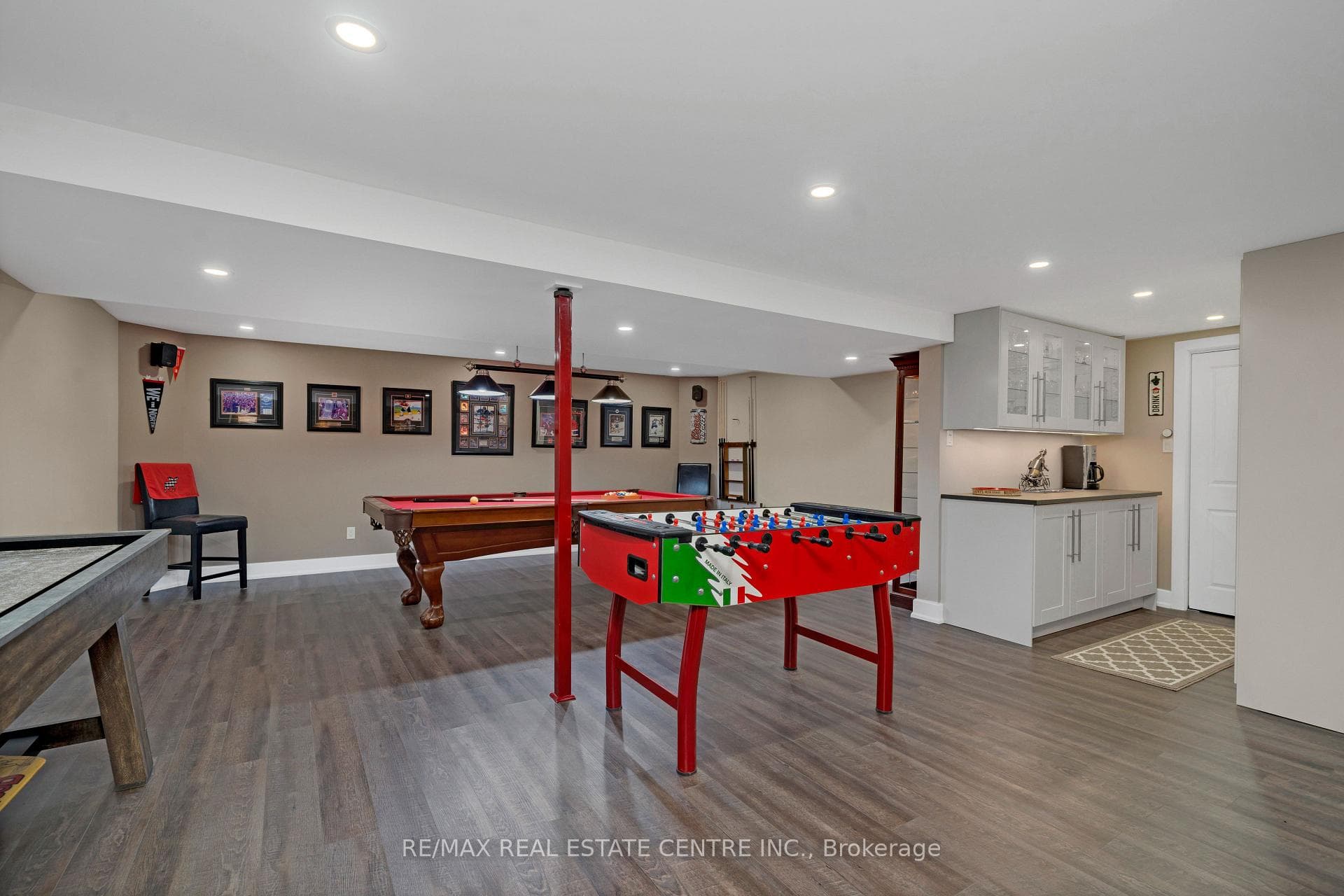 151 Rexway Drive photo 12