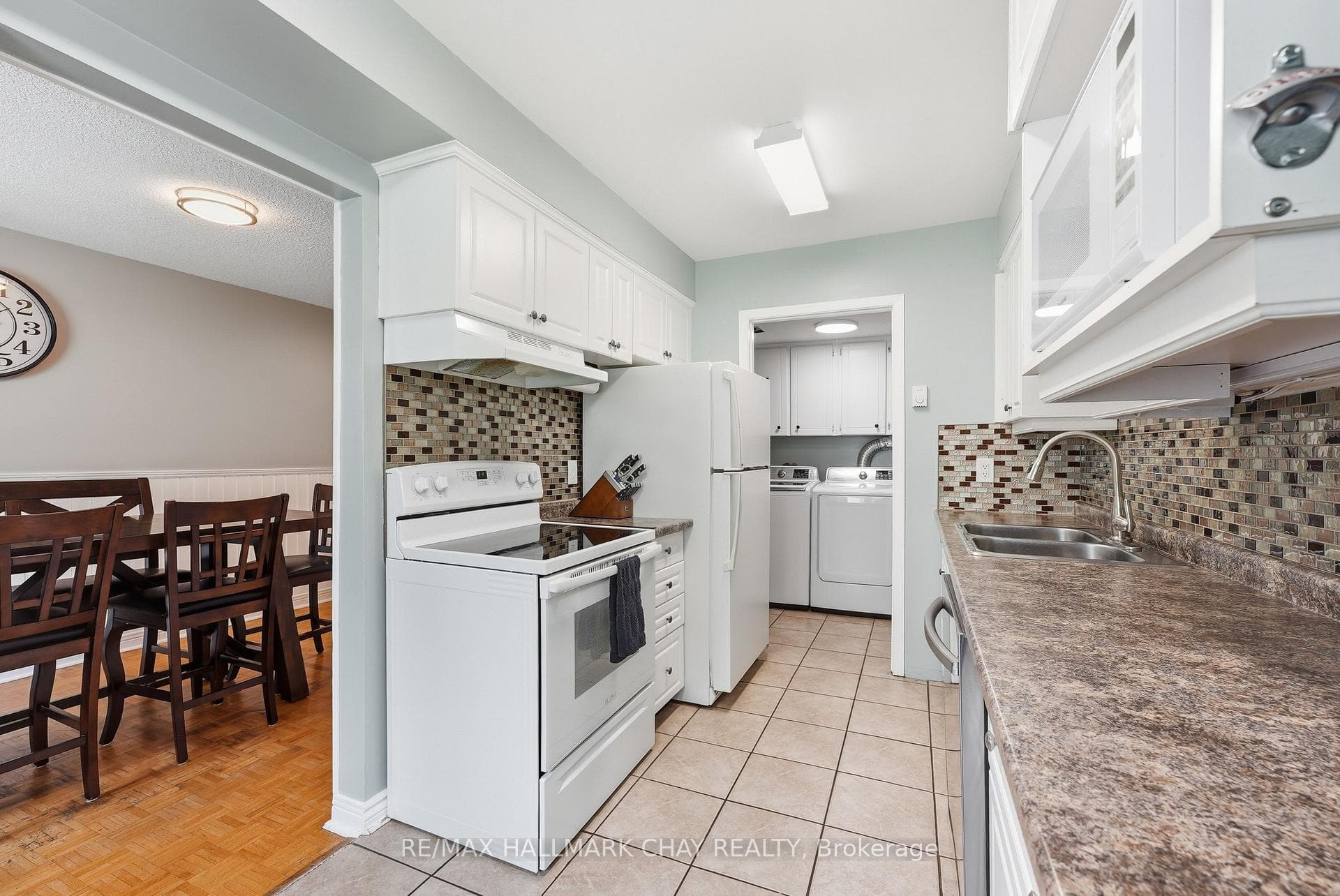 34-360 Blake Street photo 12