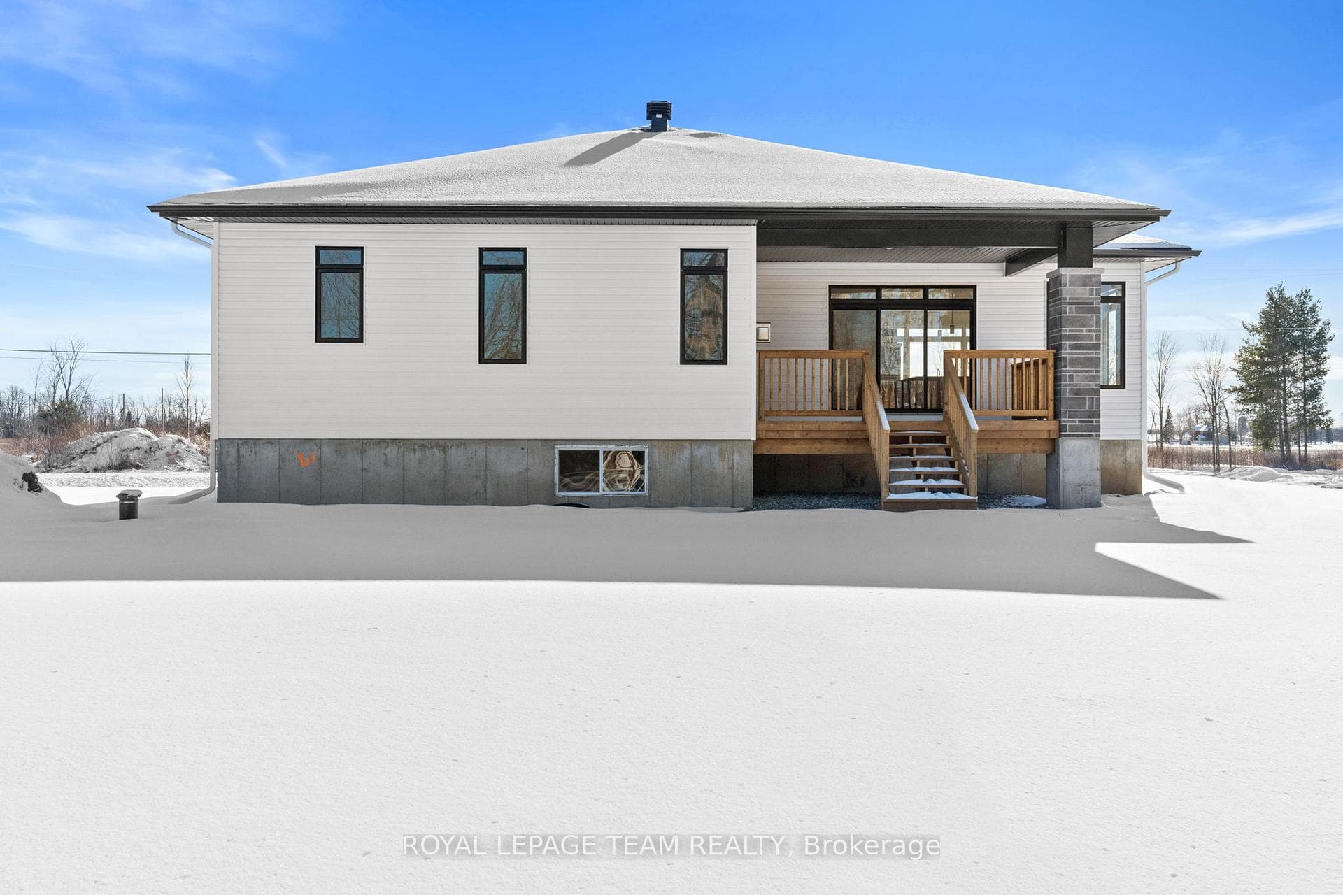 70 TENNANT Drive photo 39
