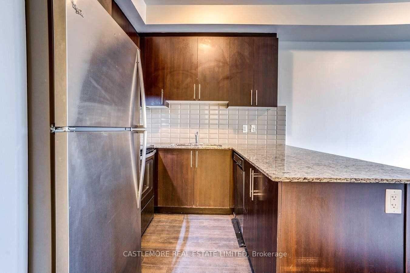 55 Yorkland Boulevard Unit 1007 photo 4