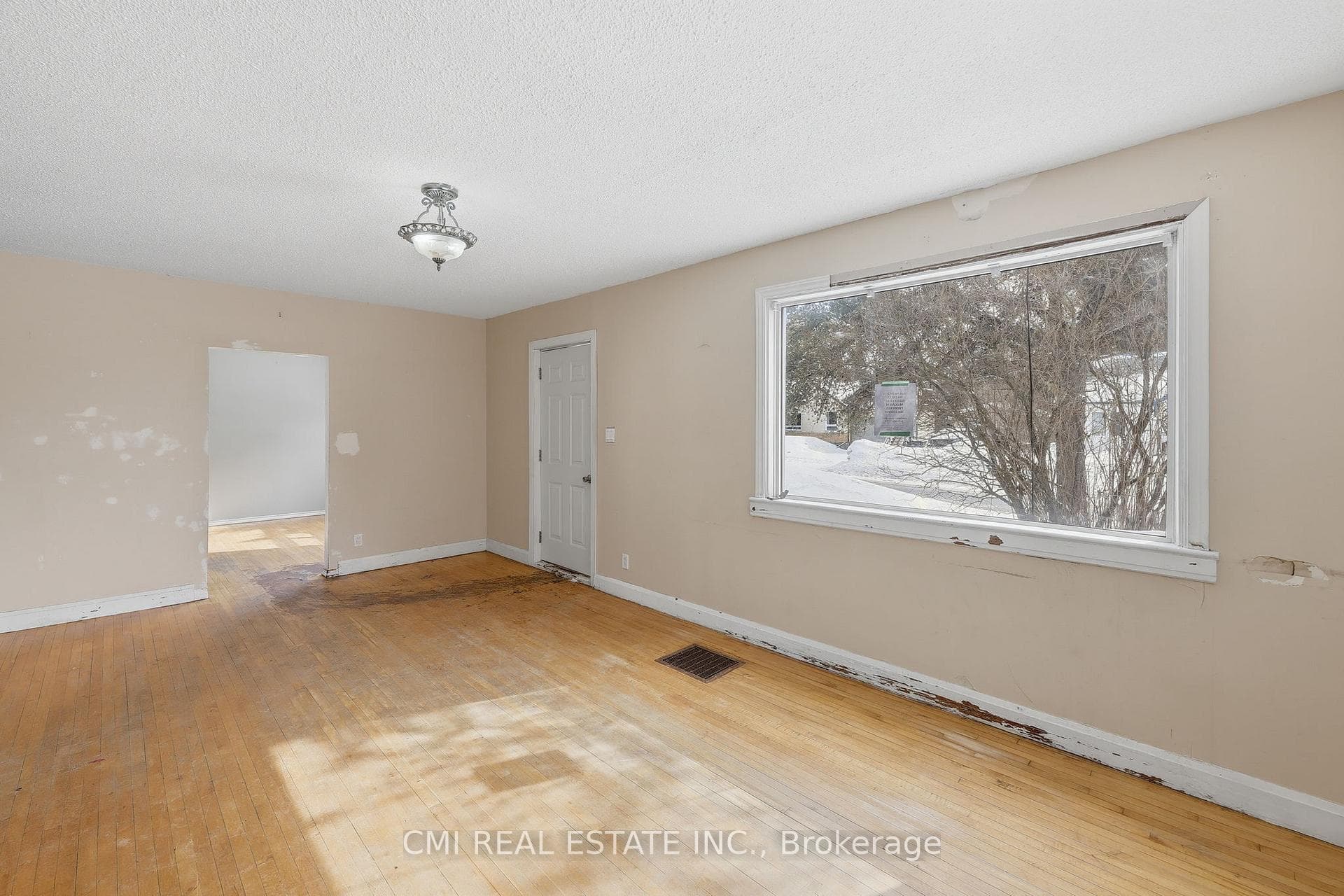 68 Pine Street photo 6