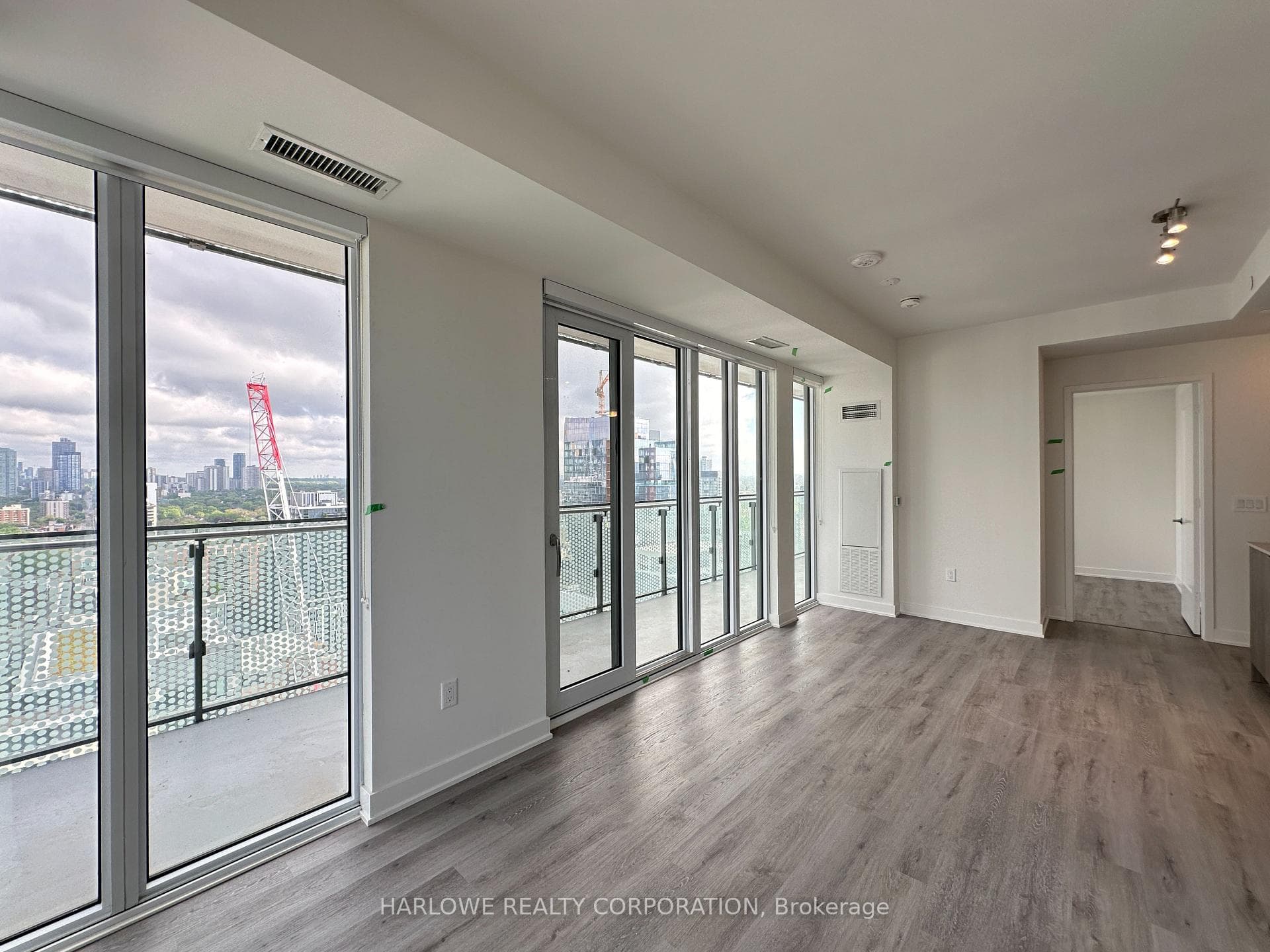135 Lower Sherbourne Street Unit 2433 W photo 5