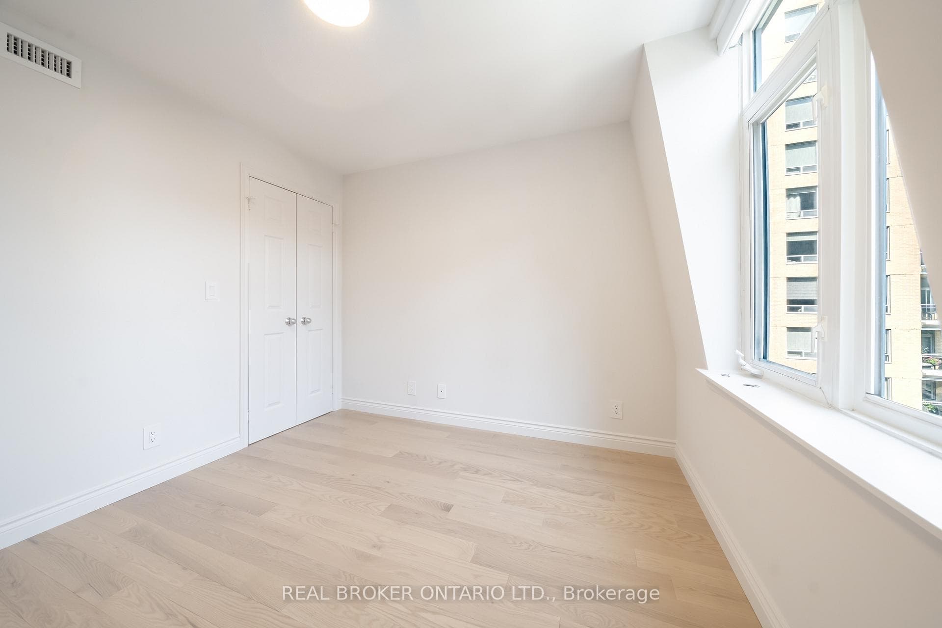 108 Redpath Avenue Unit 21 photo 24