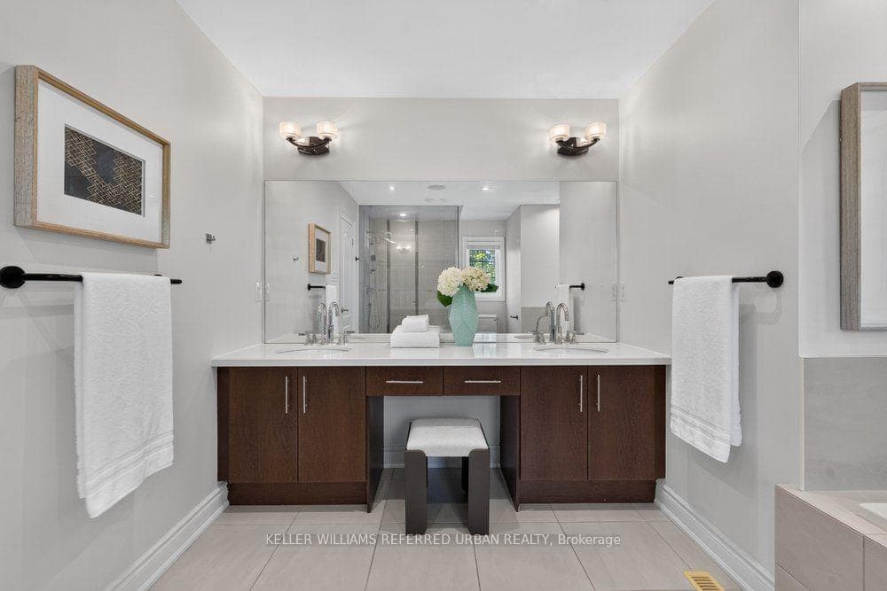 233 Finch Avenue photo 39