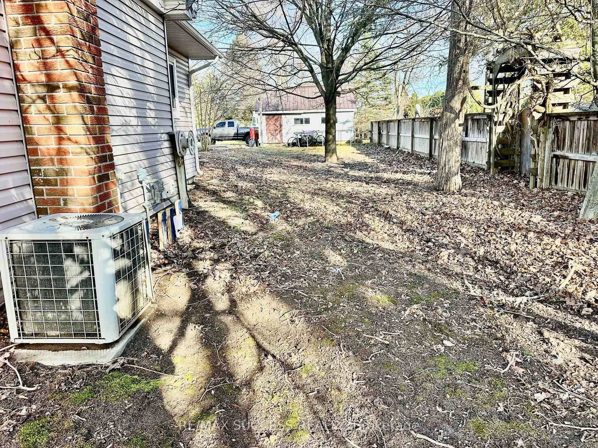 738 MOUNT PLEASANT Road photo 29