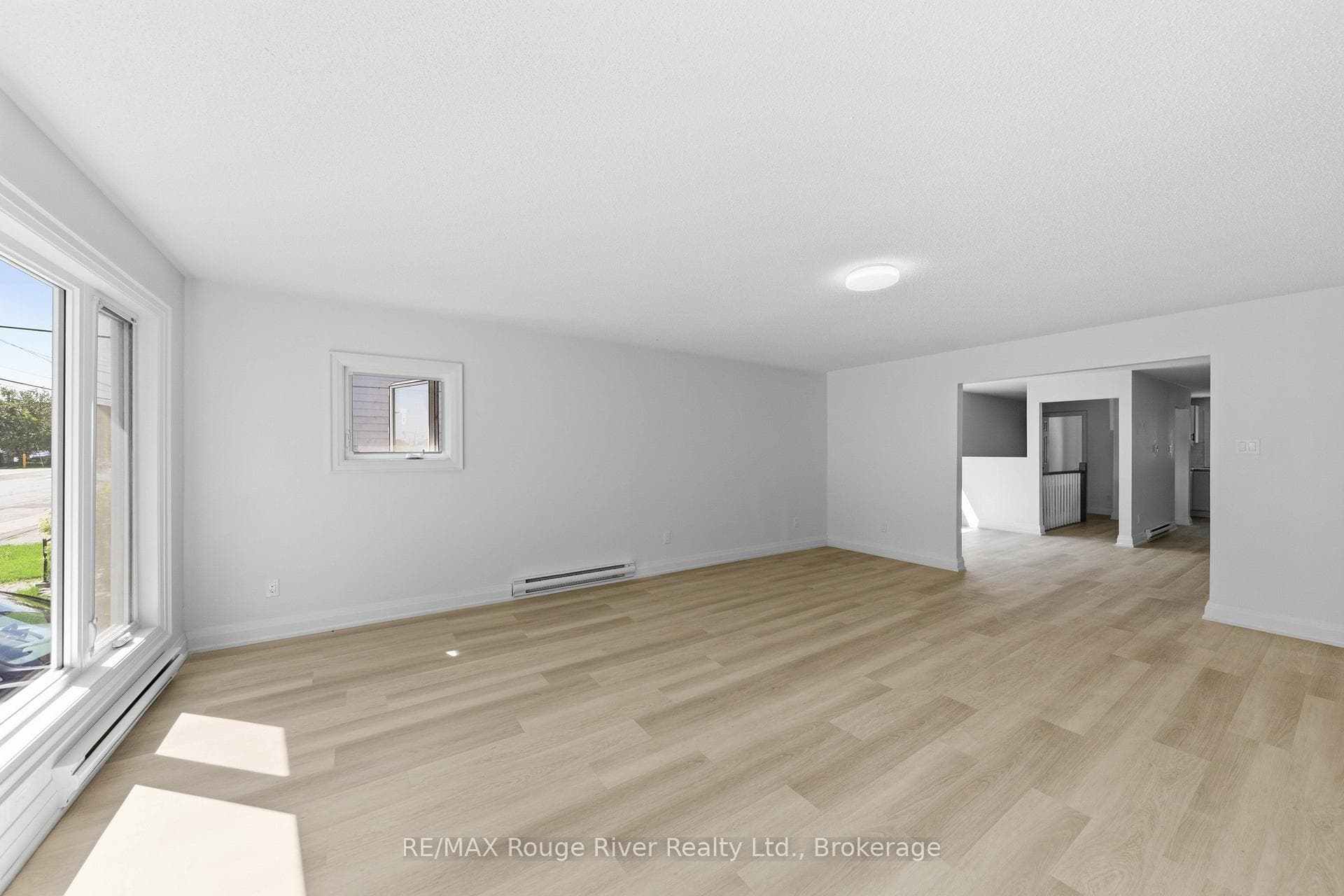 144 Macdonald Avenue Unit Unit A photo 3