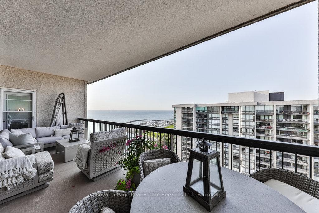 2170 Marine Drive Unit PH2 photo 27