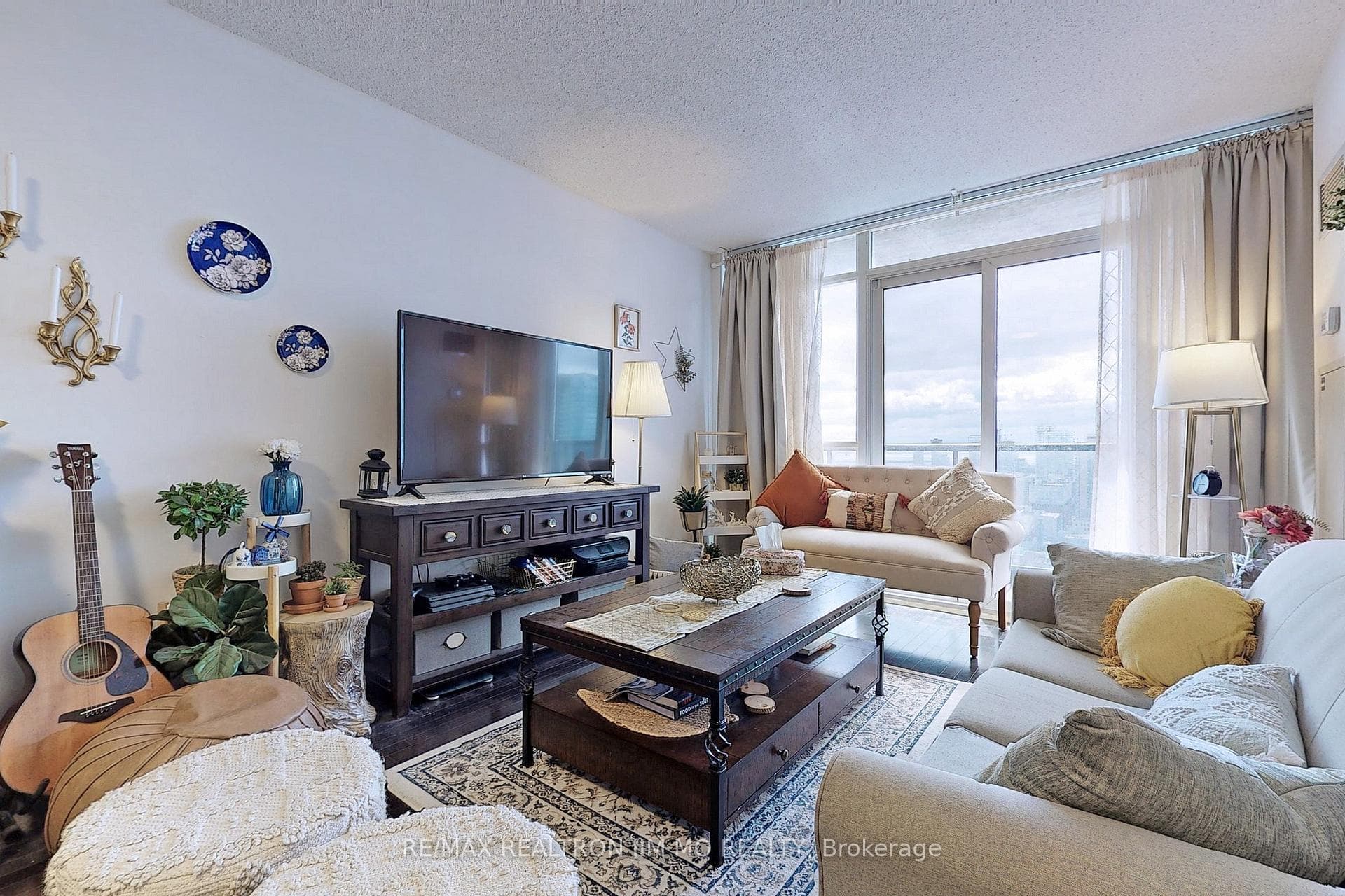 21 Carlton Street Unit 3809 photo 4