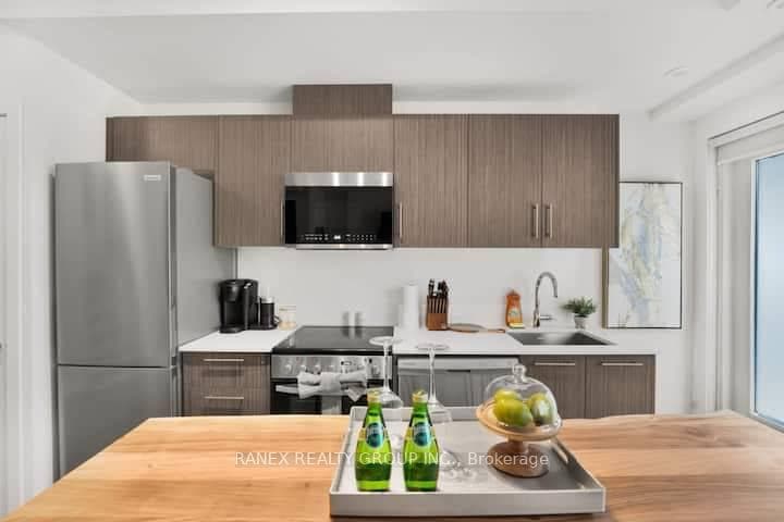 861 Sheppard Avenue Unit 32 photo 6