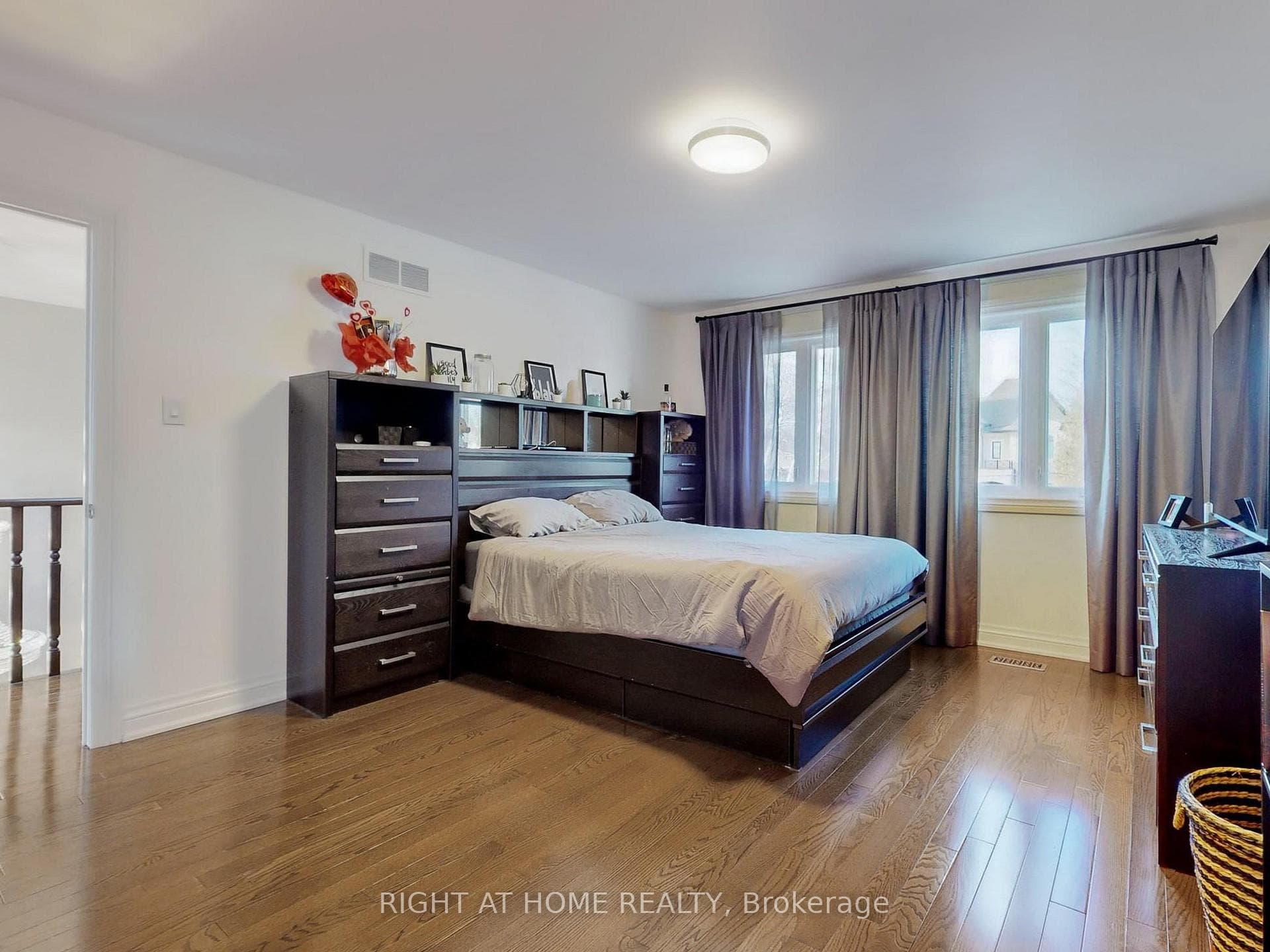 131 Pemberton Road photo 15