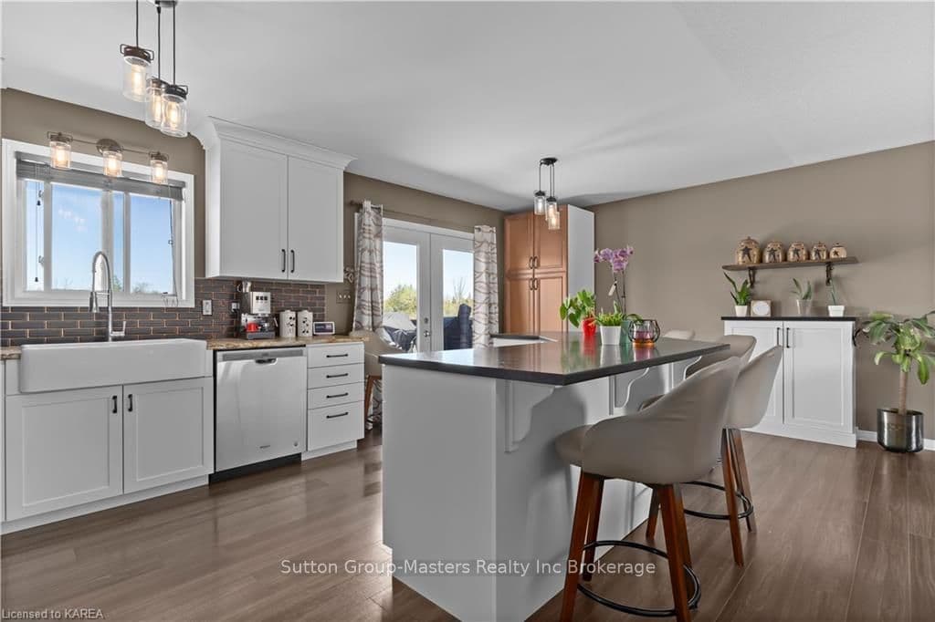 1325 THRASHER Road photo 6
