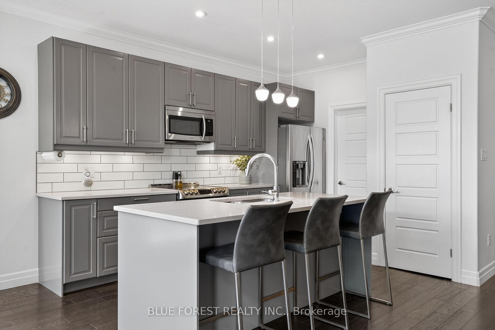 14 Thames Springs Crescent photo 9